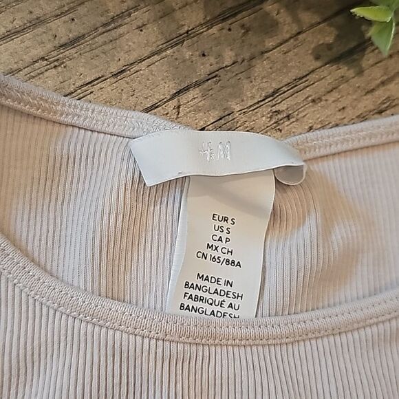 Ribbed short sleeve t shirt H&M size S - Picture 3 of 8